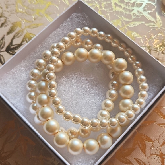 Handmade Bracelet & Earring Set - 18k Gold Plated - Picture 3 of 3